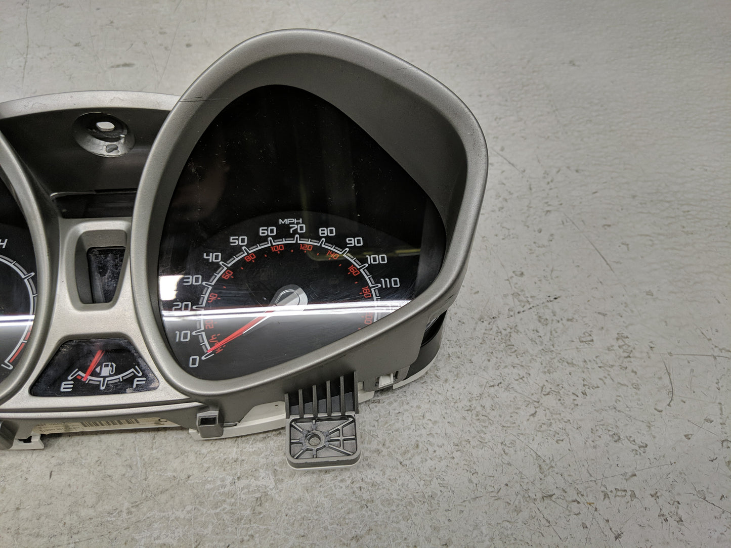 2012-2013 Ford Fiesta Instrument Cluster Speedometer Gauges P/N:DE8T-10849-CC Fits Fits 2012 2013 OEM Used Auto Parts - Oemu