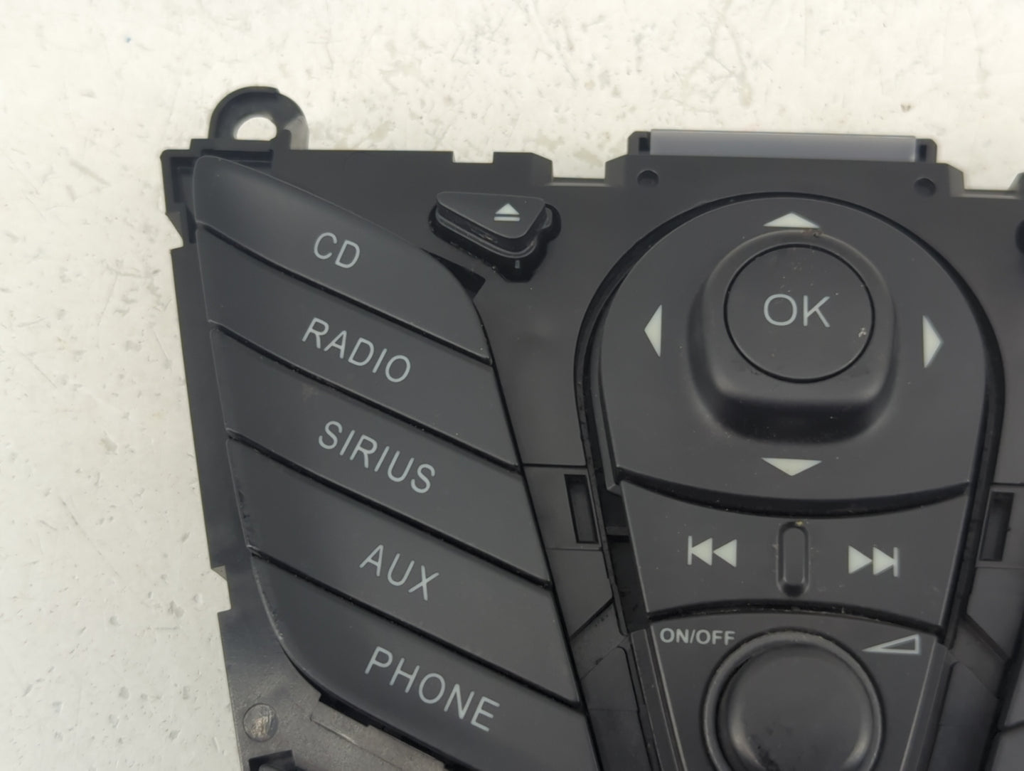 2013-2013 Ford Fiesta Radio Control Panel - Oemusedautoparts1.com