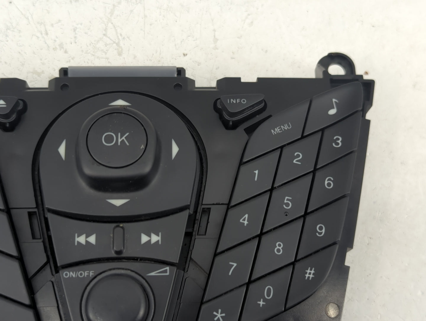 2013-2013 Ford Fiesta Radio Control Panel - Oemusedautoparts1.com