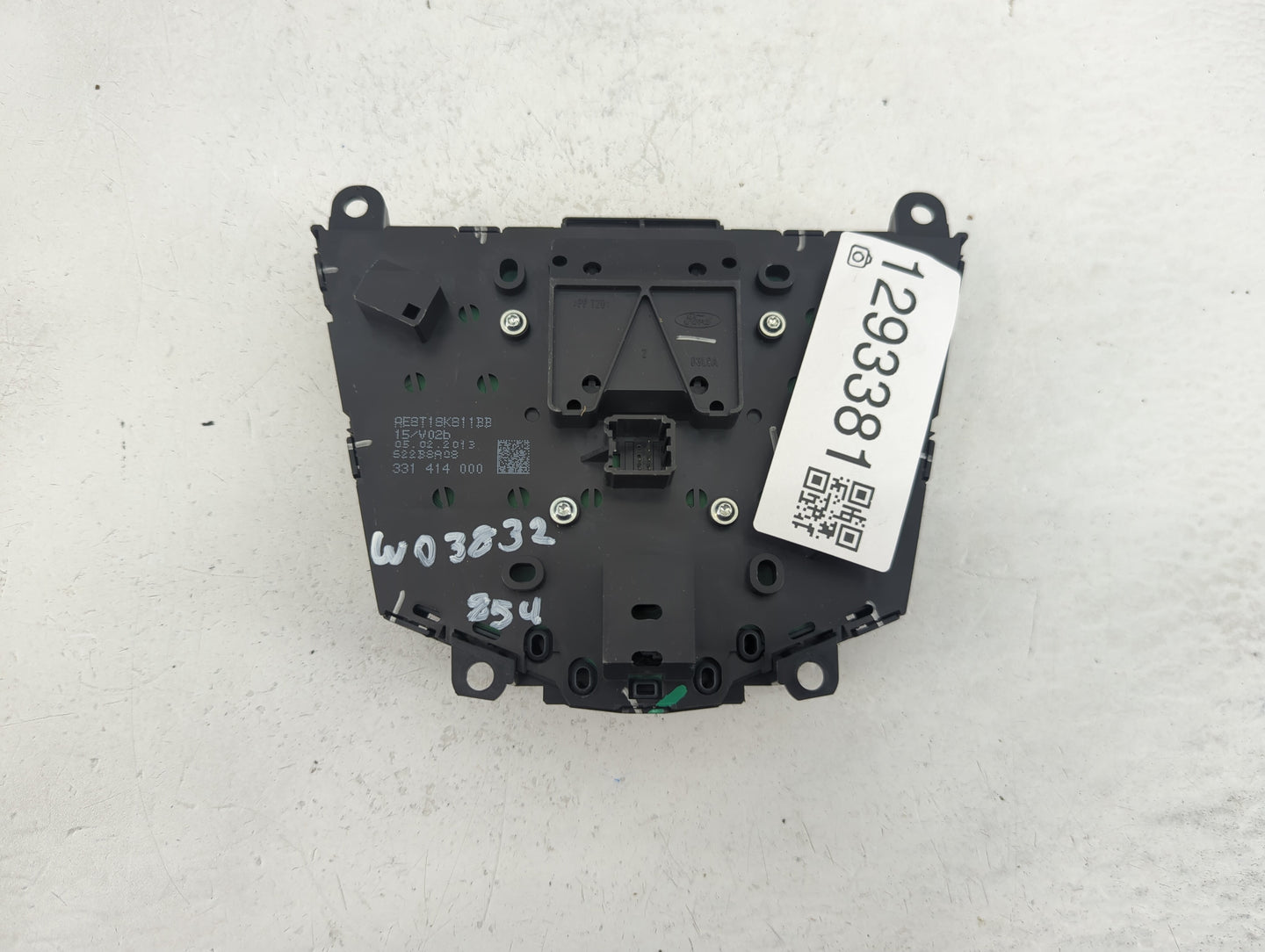 2013-2013 Ford Fiesta Radio Control Panel - Oemusedautoparts1.com
