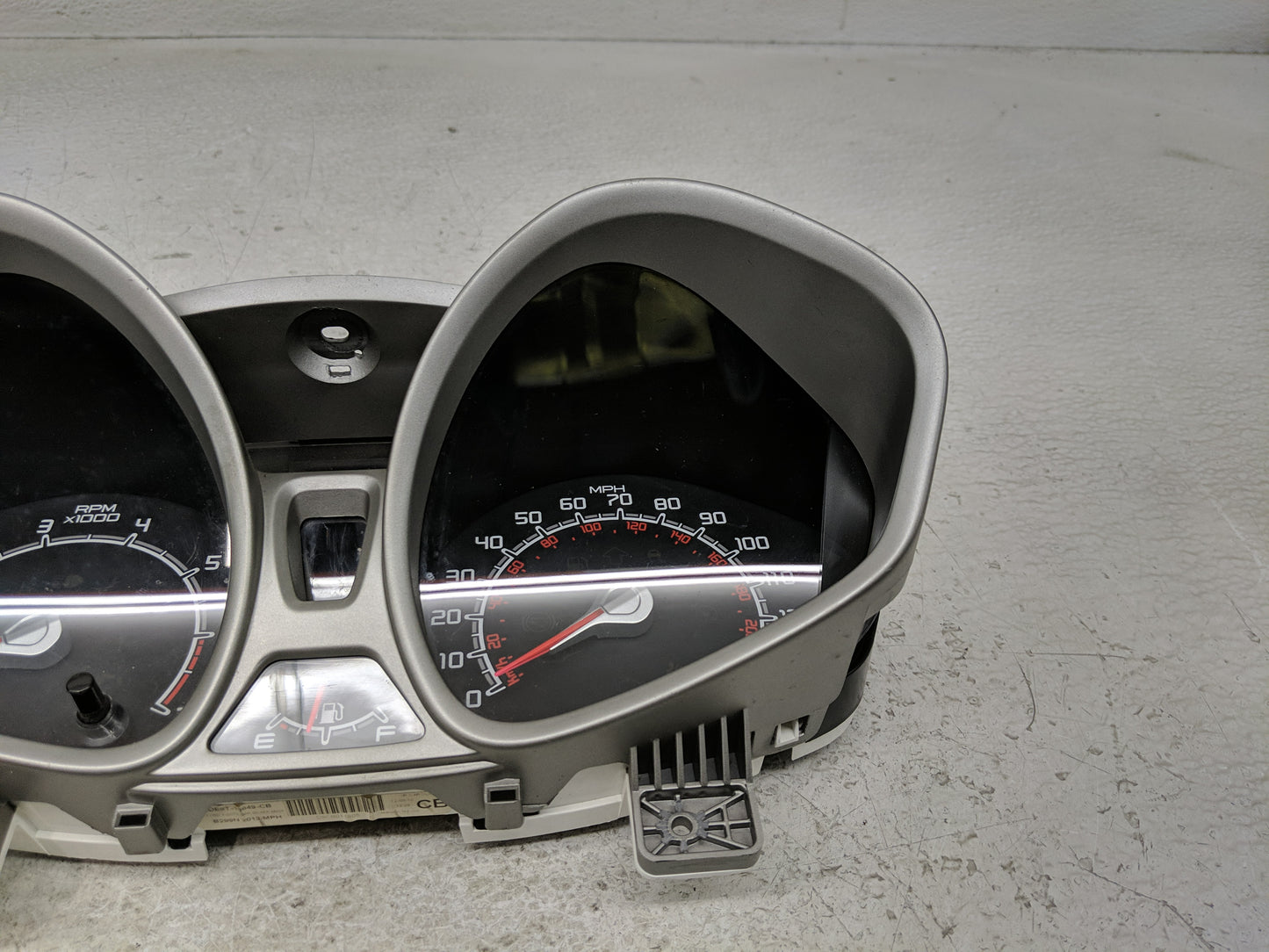 2012-2013 Ford Fiesta Instrument Cluster Speedometer Gauges P/N:DE8T-10849-CC Fits Fits 2012 2013 OEM Used Auto Parts - Oemu