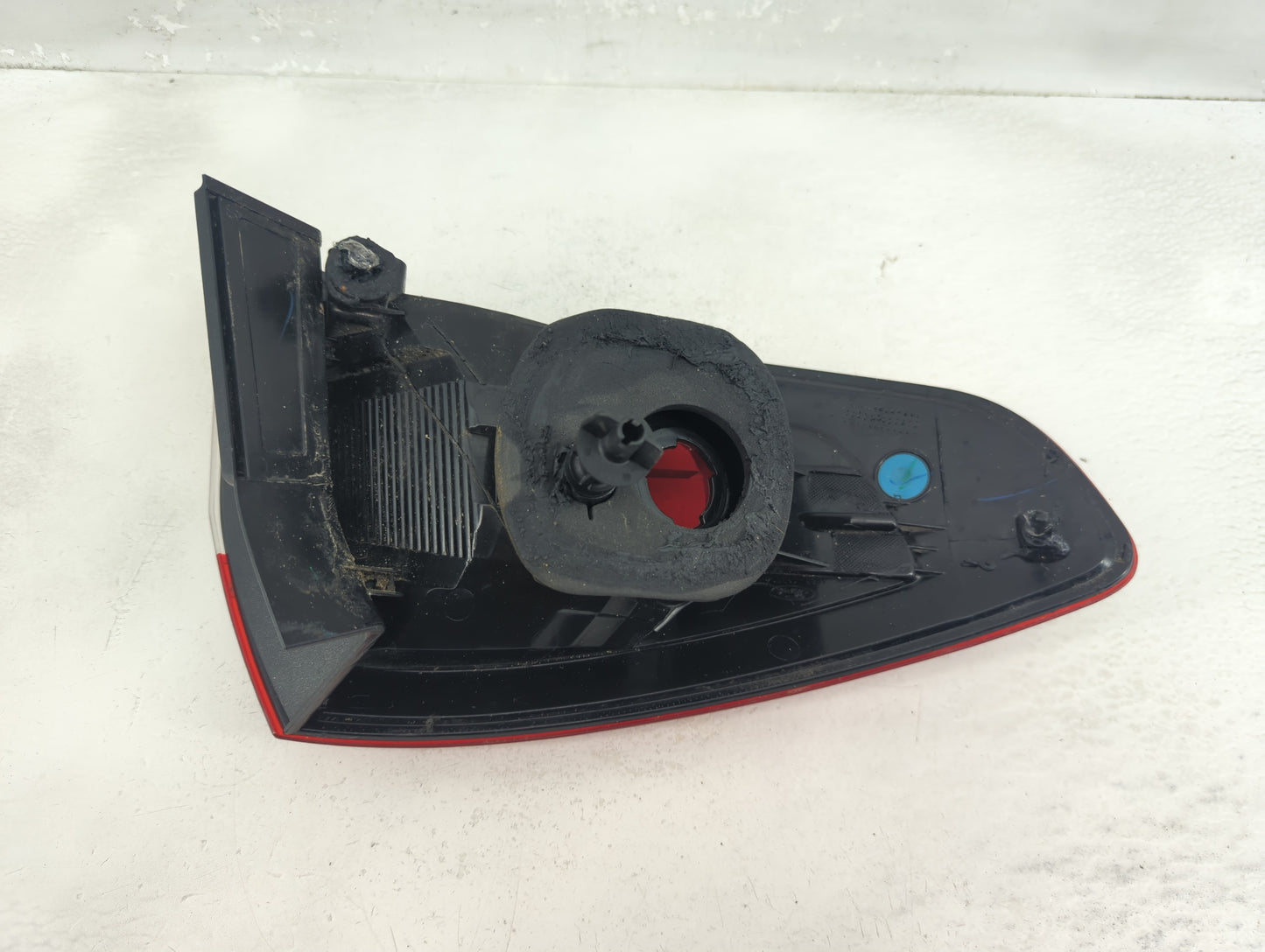 2011-2013 Ford Fiesta Tail Light Assembly Passenger Right OEM P/N:AE83-13B504-AC Fits Fits 2011 2012 2013 OEM Used Auto Part