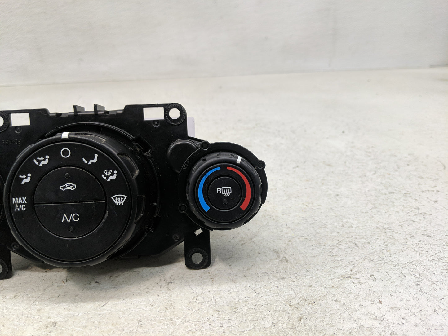 2011-2013 Ford Fiesta Climate Control Module Temperature AC/Heater Replacement P/N:U107T 18549, 19980 Fits Fits 2011 2012 20