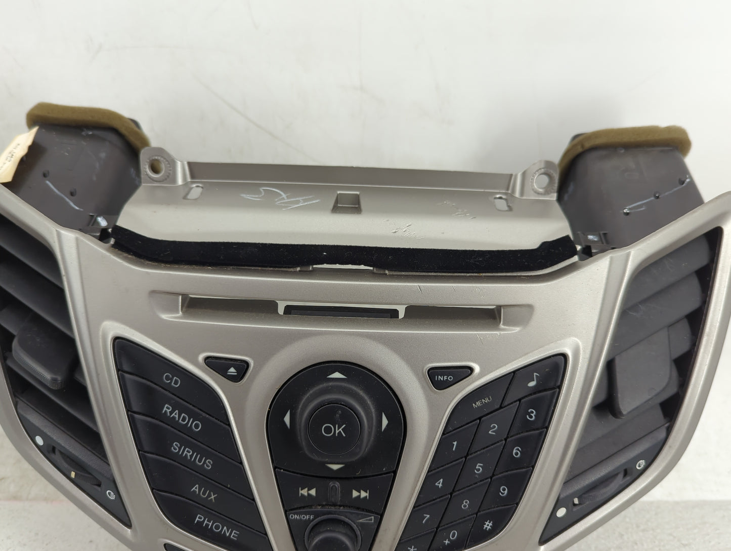 2013-2013 Ford Fiesta Radio Control Panel Silver - Oemusedautoparts1.com