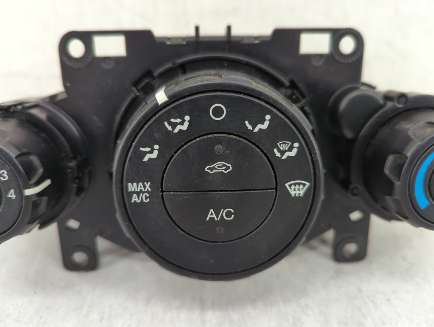 2011-2013 Ford Fiesta Climate Control Module Temperature AC/Heater Replacement P/N:AE83 19980 AH Fits Fits 2011 2012 2013 OE