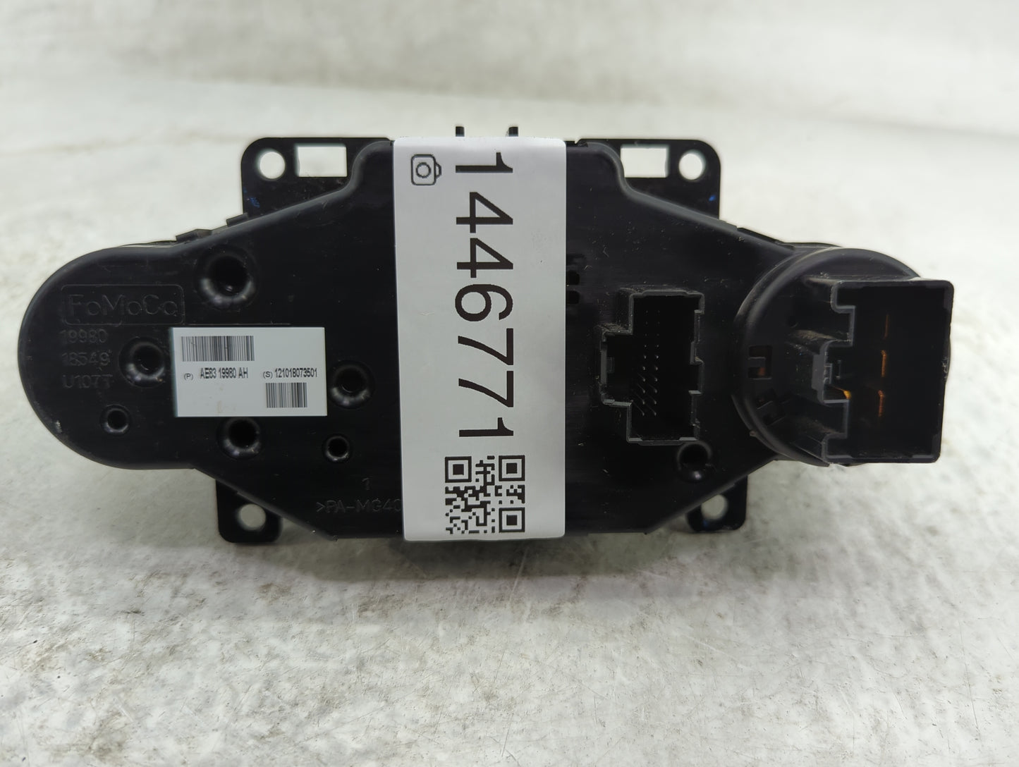 2011-2013 Ford Fiesta Climate Control Module Temperature AC/Heater Replacement P/N:AE8319980AH Fits Fits 2011 2012 2013 OEM 