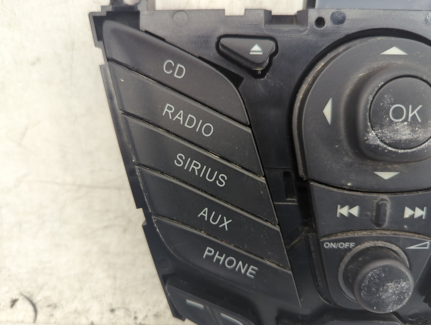 2013-2013 Ford Fiesta Radio Control Panel - Oemusedautoparts1.com