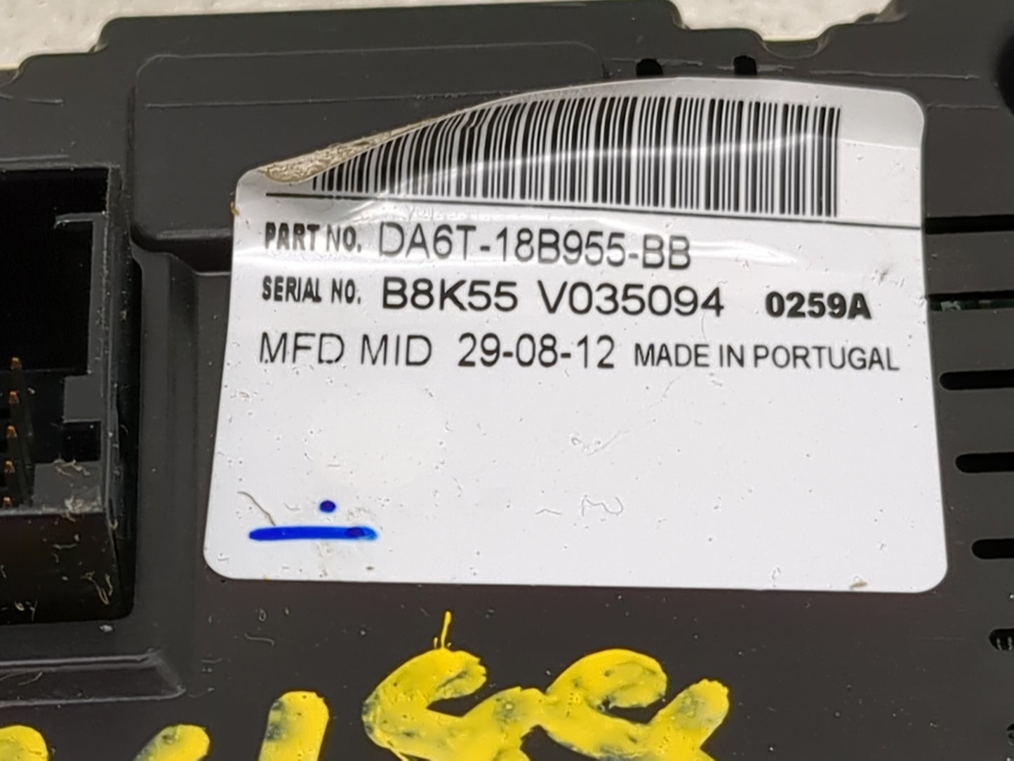 2013-2013 Ford Fiesta Radio Display Info Screen Oem - Oemusedautoparts1.com