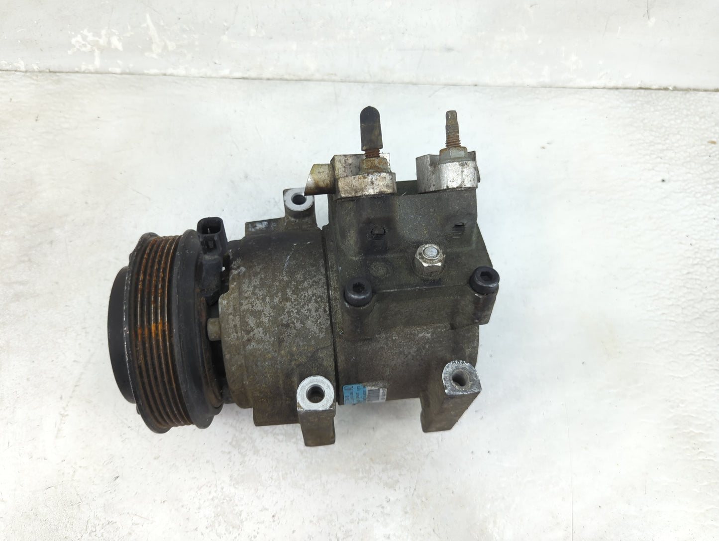 2011-2013 Ford Fiesta Air Conditioning A/c Ac Compressor Oem - Oemusedautoparts1.com