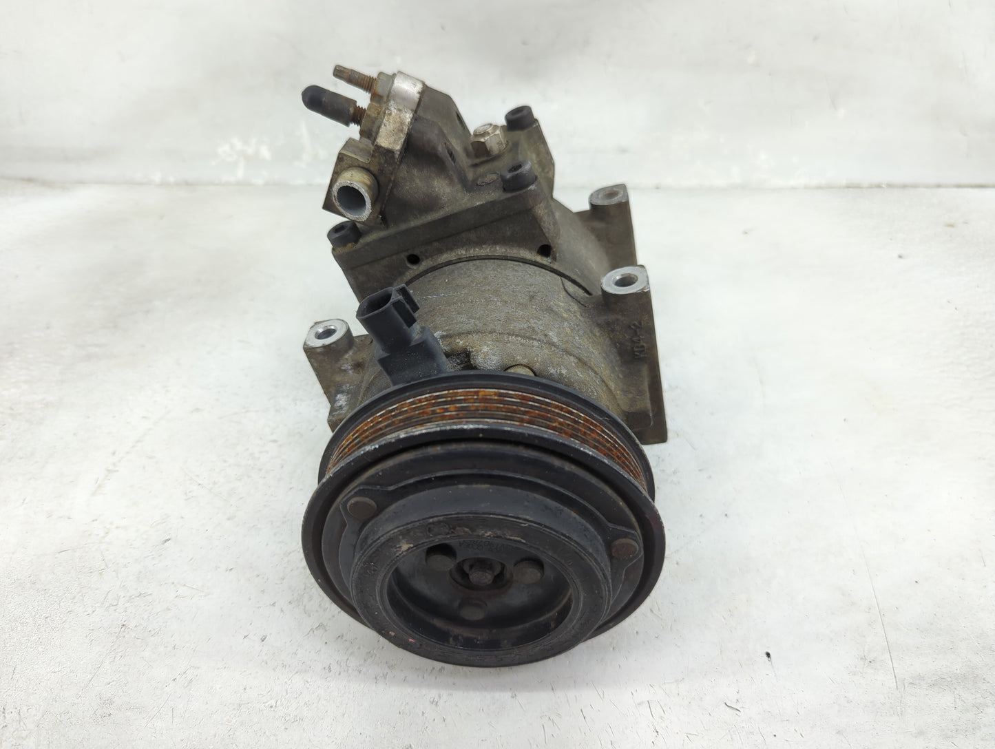 2011-2013 Ford Fiesta Air Conditioning A/c Ac Compressor Oem - Oemusedautoparts1.com