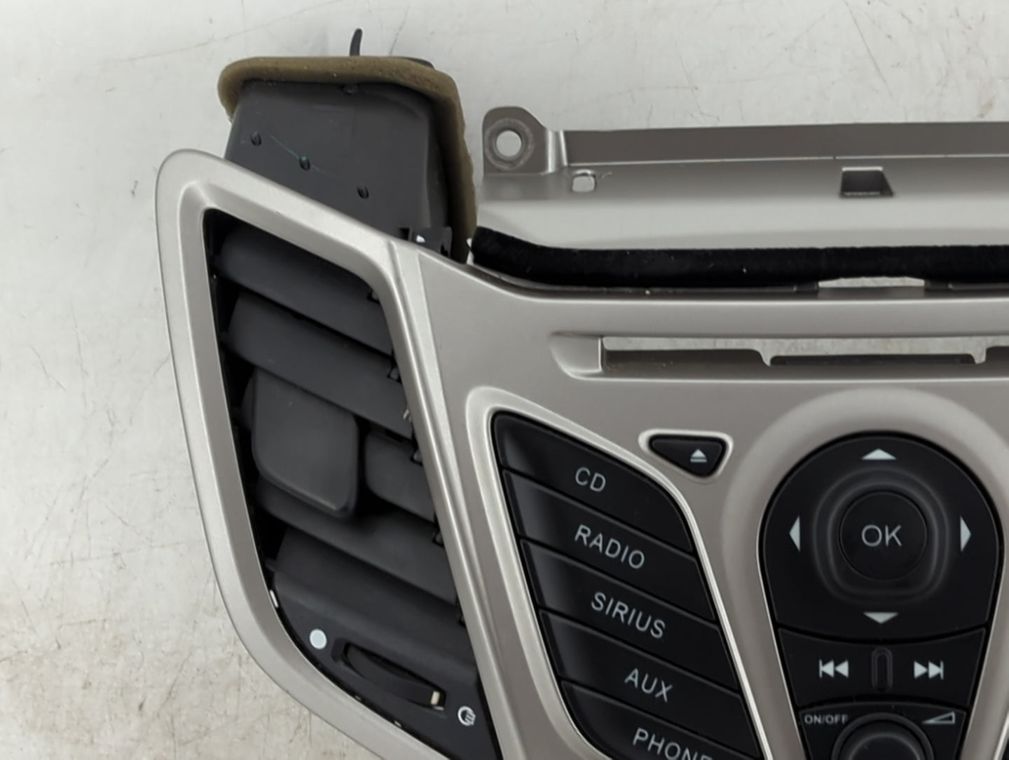 2013-2013 Ford Fiesta Radio Control Panel Silver 1476460 - Oemusedautoparts1.com