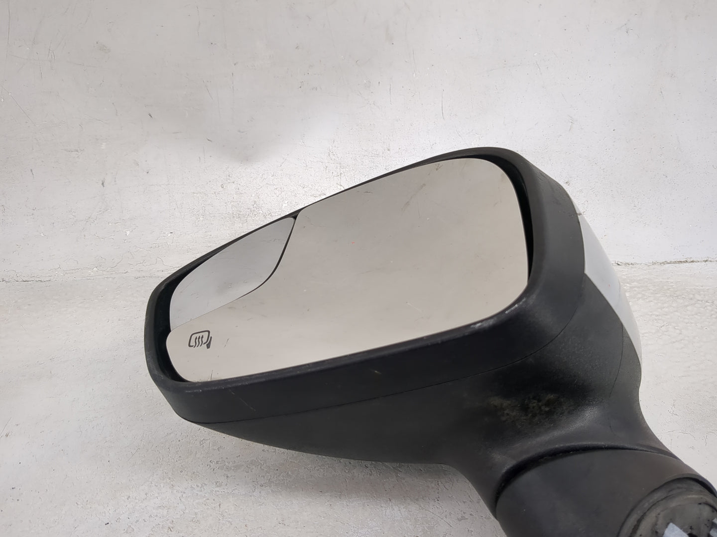2011-2019 Ford Fiesta Driver Side View Mirror - Left Door Mirror OEM Used - Oemusedautoparts1.com
