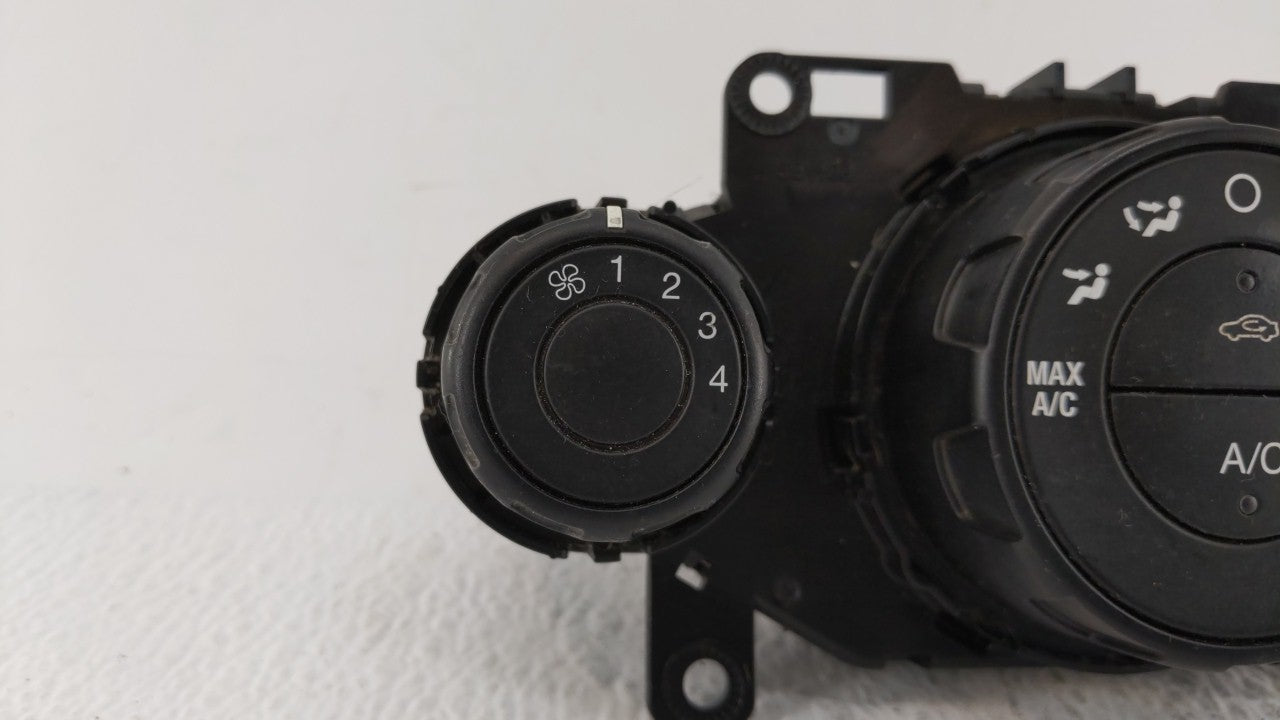 2011-2013 Ford Fiesta Climate Control Module Temperature AC/Heater Replacement P/N:AE83-19980-AE AE83-19980-AF Fits OEM Used