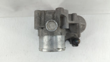 2011-2014 Ford Fiesta Throttle Body P/N:7S7G-9F991-BA 7S7G-9F991-B7A Fits Fits 2011 2012 2013 2014 OEM Used Auto Parts