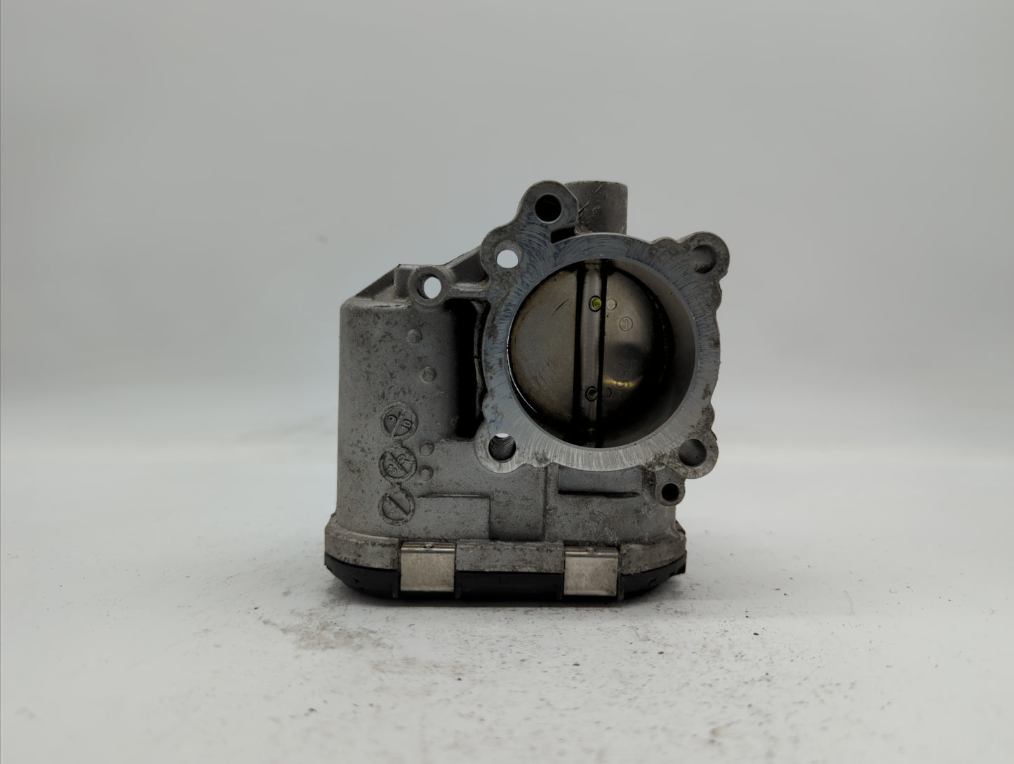 2011-2014 Ford Fiesta Throttle Body P/N:7S7G-9F991-BA 7S7G-9F991-B7A Fits Fits 2011 2012 2013 2014 OEM Used Auto Parts - Oem