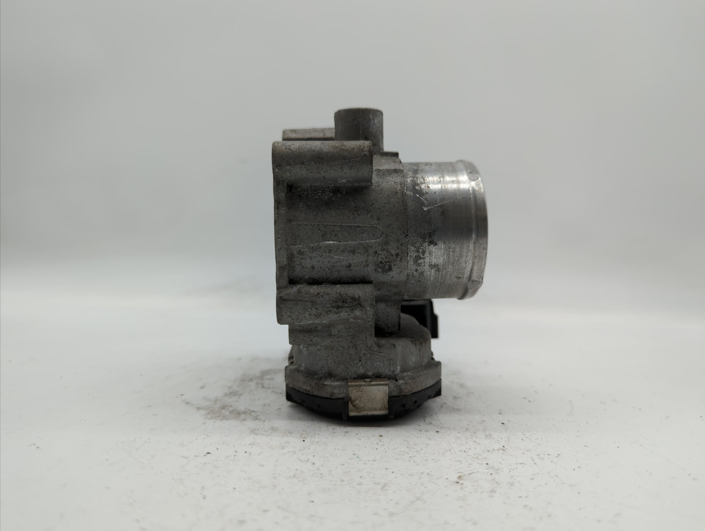 2011-2014 Ford Fiesta Throttle Body P/N:7S7G-9F991-BA 7S7G-9F991-B7A Fits Fits 2011 2012 2013 2014 OEM Used Auto Parts - Oem
