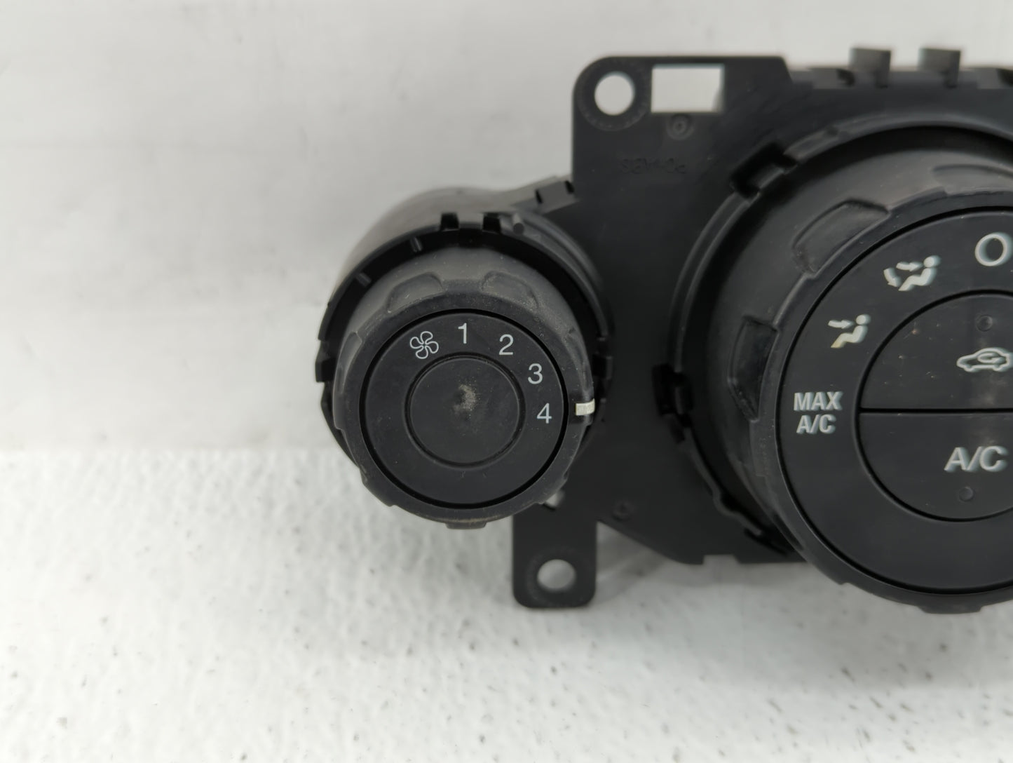 2011-2013 Ford Fiesta Climate Control Module Temperature AC/Heater Replacement P/N:AE83-19980-AE AE83-19980-AF Fits OEM Used