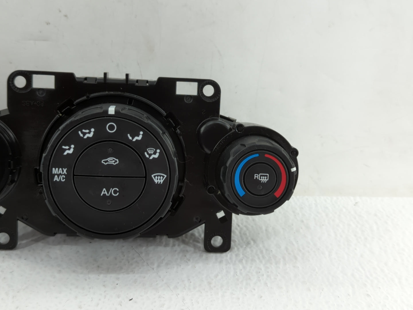 2011-2013 Ford Fiesta Climate Control Module Temperature AC/Heater Replacement P/N:AE83-19980-AE AE83-19980-AF Fits OEM Used