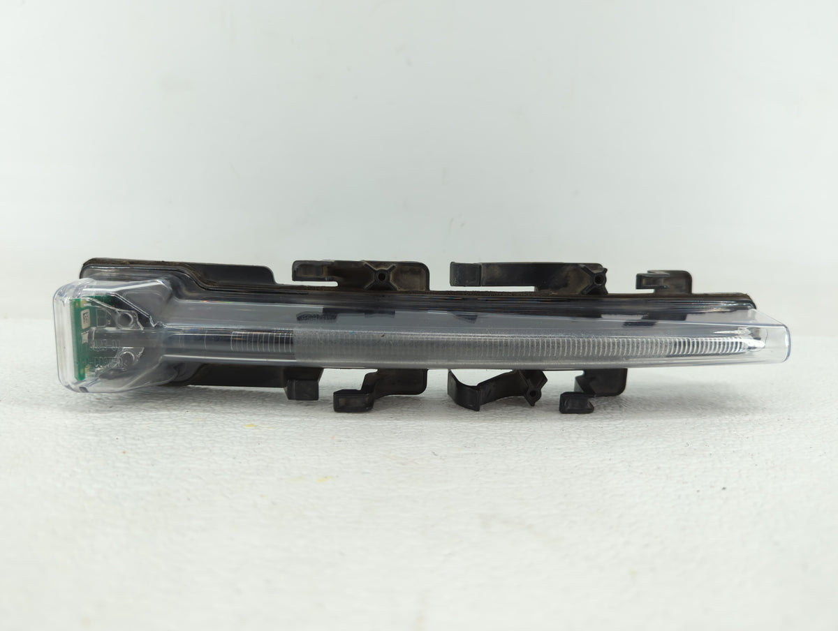 Ford Fiesta Passenger Right Oem Head Light Headlight Lamp 382530 - Oemusedautoparts1.com