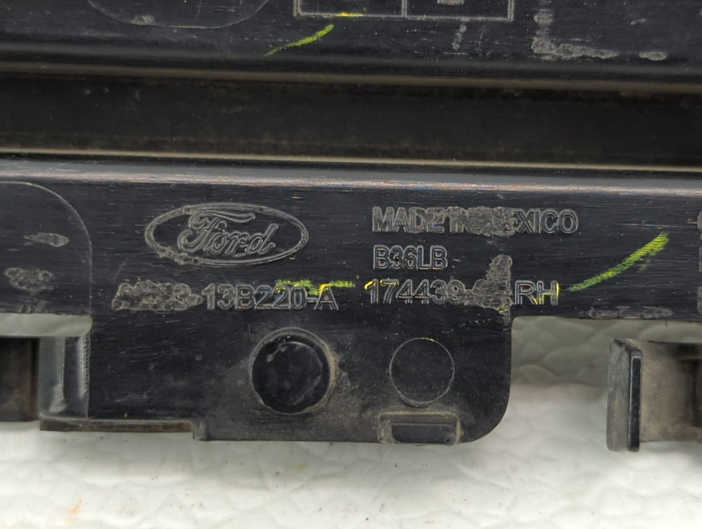 Ford Fiesta Passenger Right Oem Head Light Headlight Lamp - Oemusedautoparts1.com