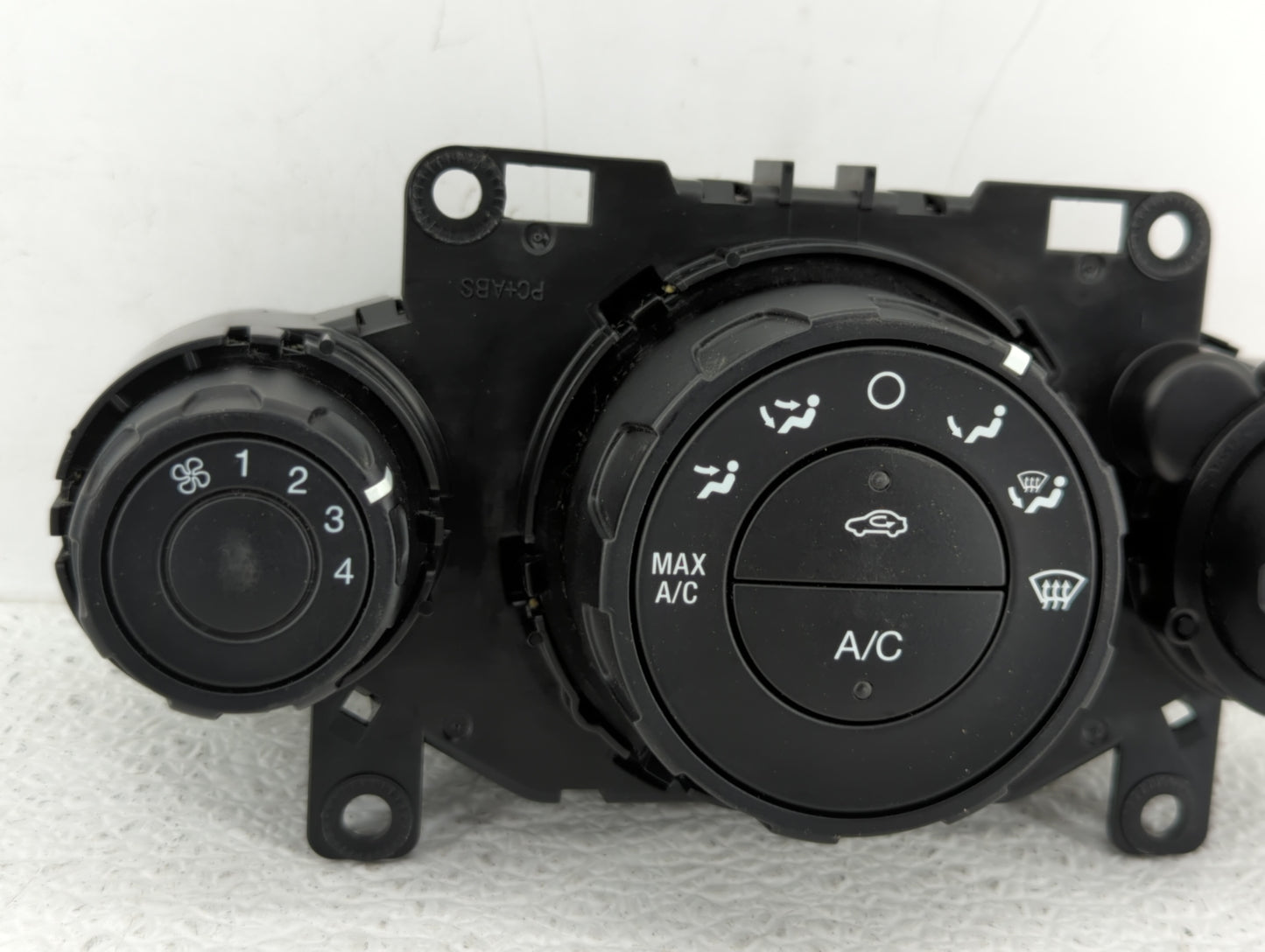 2011-2013 Ford Fiesta Climate Control Module Temperature AC/Heater Replacement P/N:AE83-19980-AE AE83-19980-AF Fits OEM Used