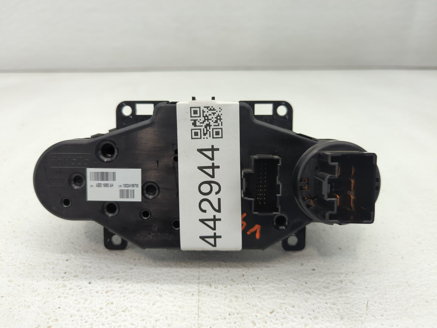 2011-2013 Ford Fiesta Climate Control Module Temperature AC/Heater Replacement P/N:AE83-19980-AE AE83-19980-AF Fits OEM Used