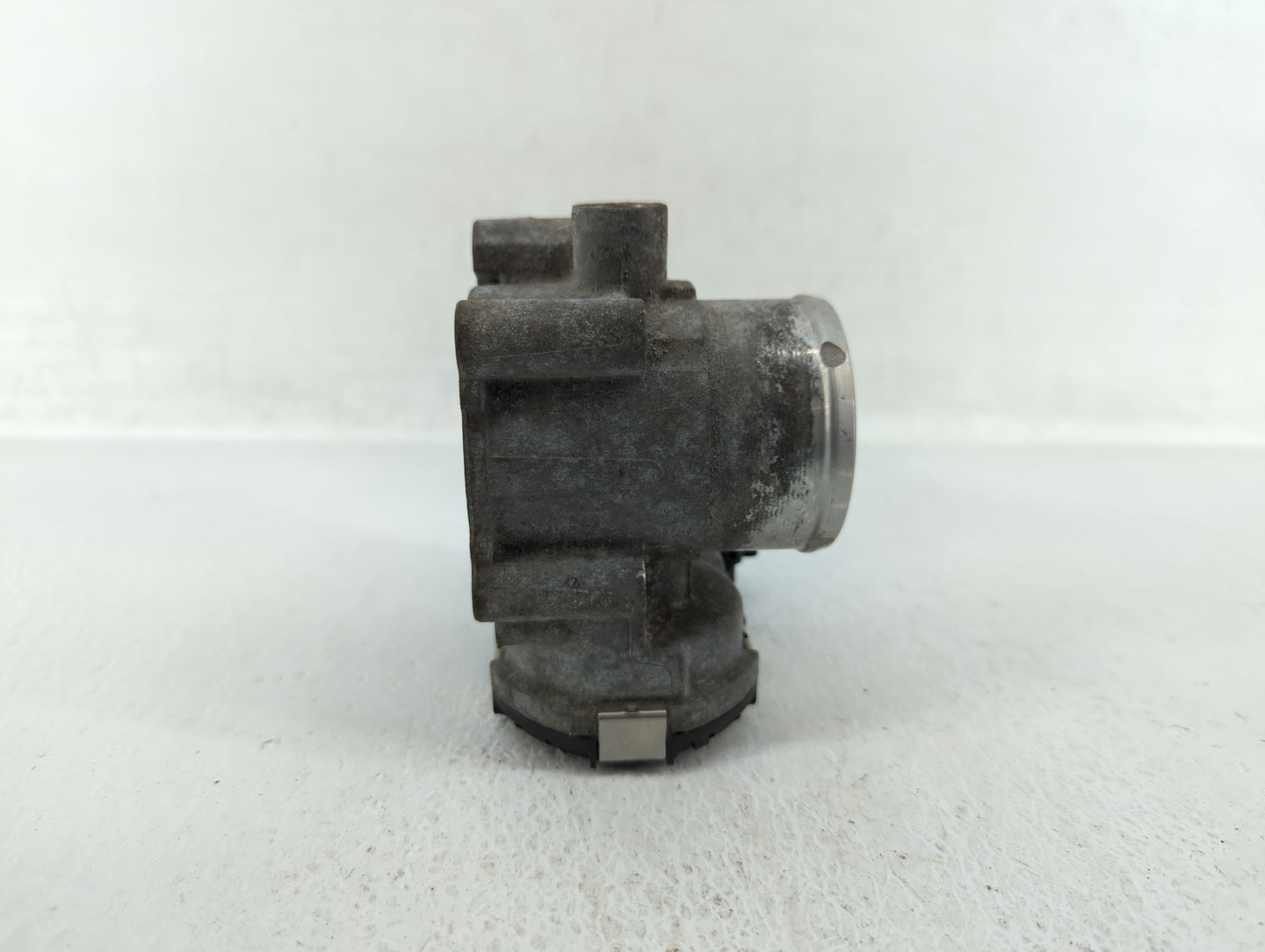 2011-2014 Ford Fiesta Throttle Body P/N:7S7G-9F991-CA 7S7G-9F991-BA, 7S7G-9F991-B7A Fits Fits 2011 2012 2013 2014 OEM Used A