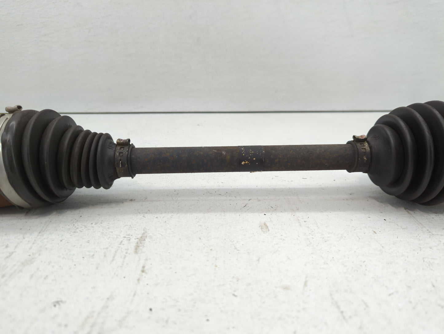 2011-2017 Ford Fiesta Axle Shaft Front Driver Cv C/v - Oemusedautoparts1.com