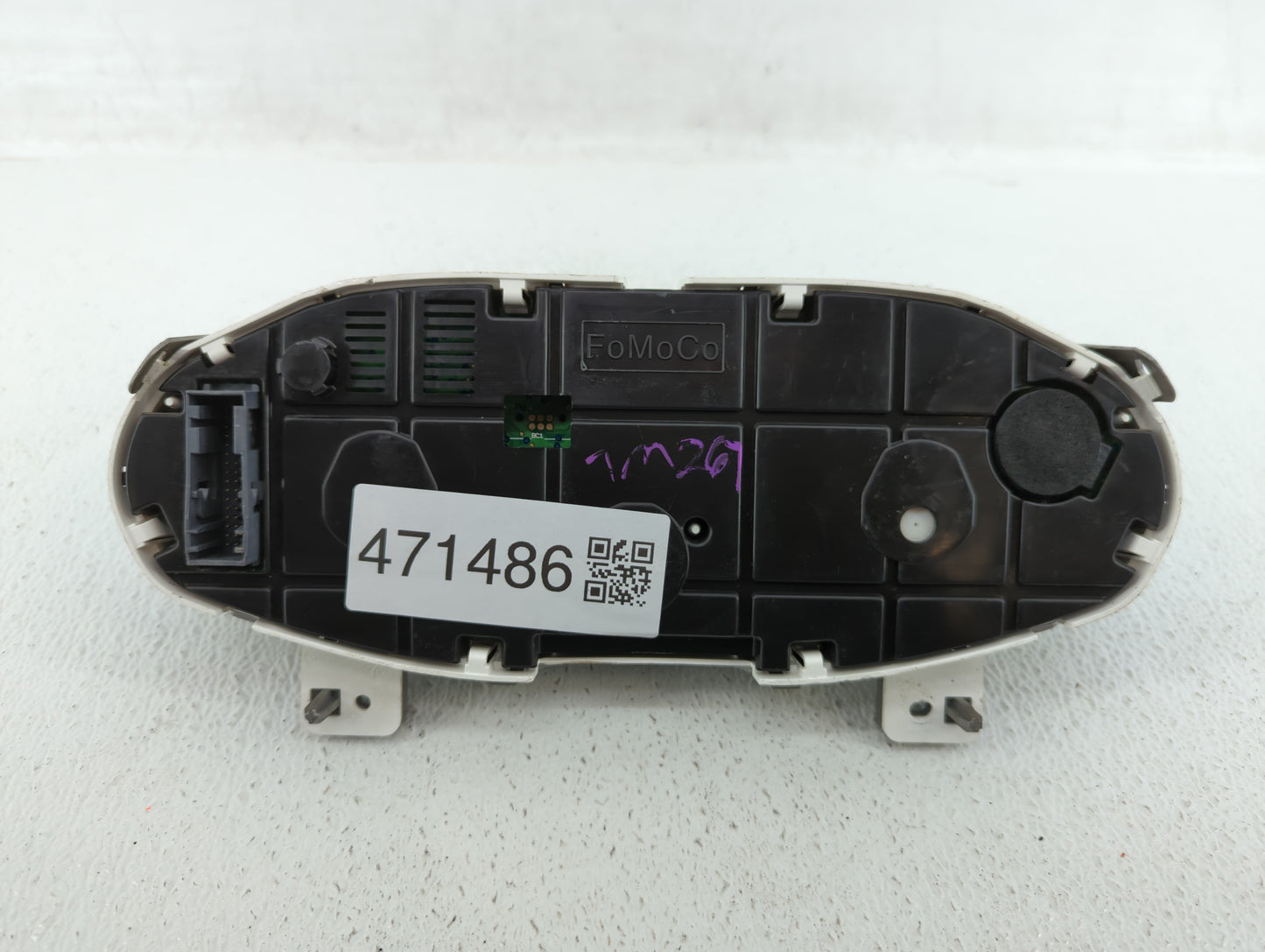 2012-2013 Ford Fiesta Instrument Cluster Speedometer Gauges P/N:CE8T-10849-AC DE8T-10849-CC Fits Fits 2012 2013 OEM Used Aut