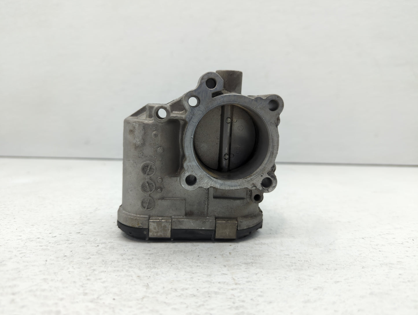 2011-2014 Ford Fiesta Throttle Body P/N:7S7G-9F991-B7A 7S7G-9F991-CA, 7S7G-9F991-BA Fits Fits 2011 2012 2013 2014 OEM Used A