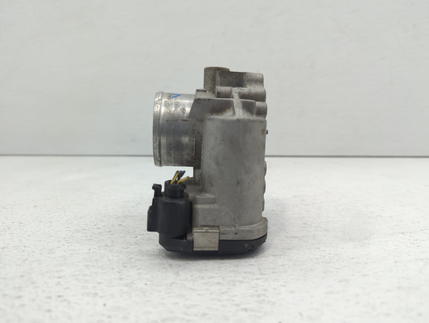 2011-2014 Ford Fiesta Throttle Body P/N:7S7G-9F991-B7A 7S7G-9F991-CA, 7S7G-9F991-BA Fits Fits 2011 2012 2013 2014 OEM Used A