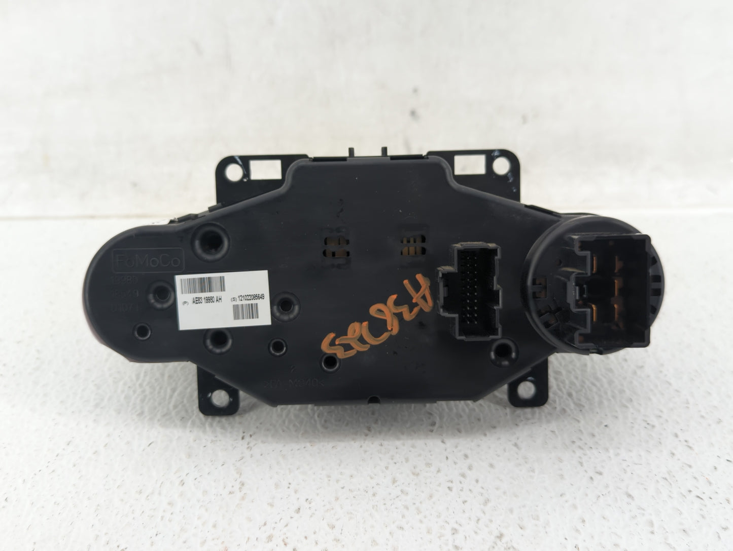 2011-2013 Ford Fiesta Climate Control Module Temperature AC/Heater Replacement P/N:AE83-19980-AF AE83-19980-AH Fits OEM Used
