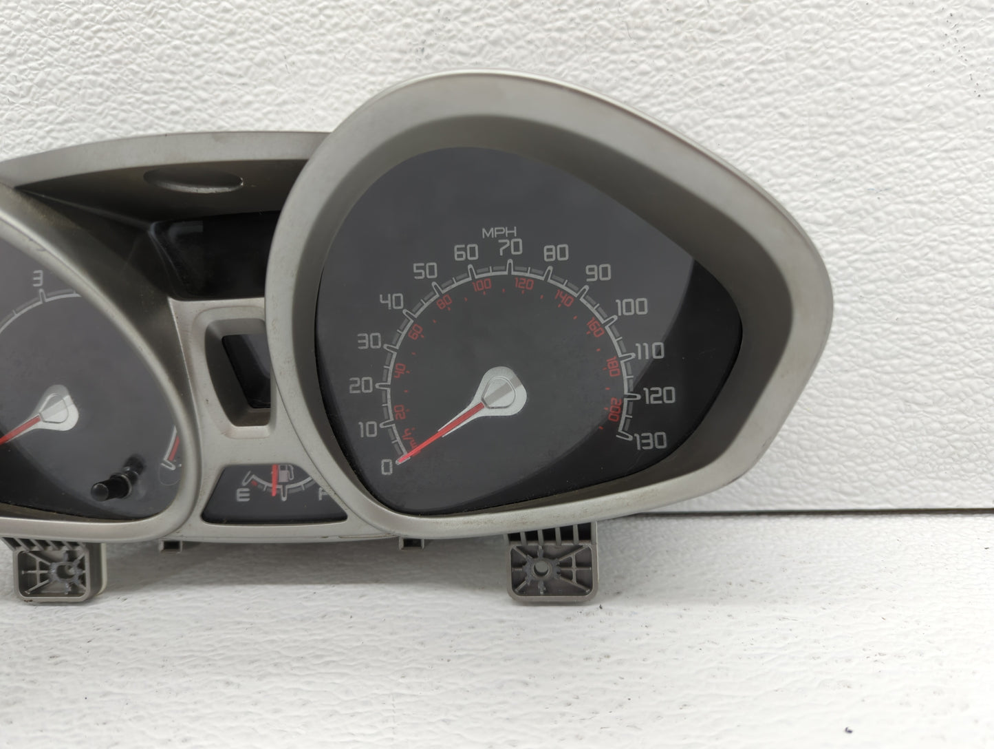 2012-2013 Ford Fiesta Instrument Cluster Speedometer Gauges P/N:DE8T-10849-CB Fits Fits 2012 2013 OEM Used Auto Parts - Oemu