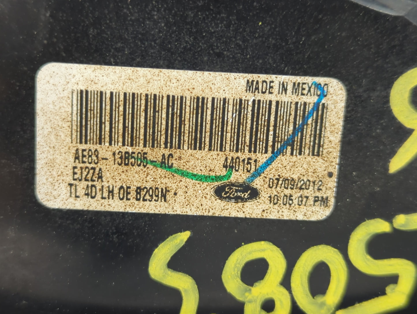 2011-2013 Ford Fiesta Tail Light Assembly Driver Left OEM P/N:AE83-15B502-AC AE83-13B505-A Fits Fits 2011 2012 2013 OEM Used