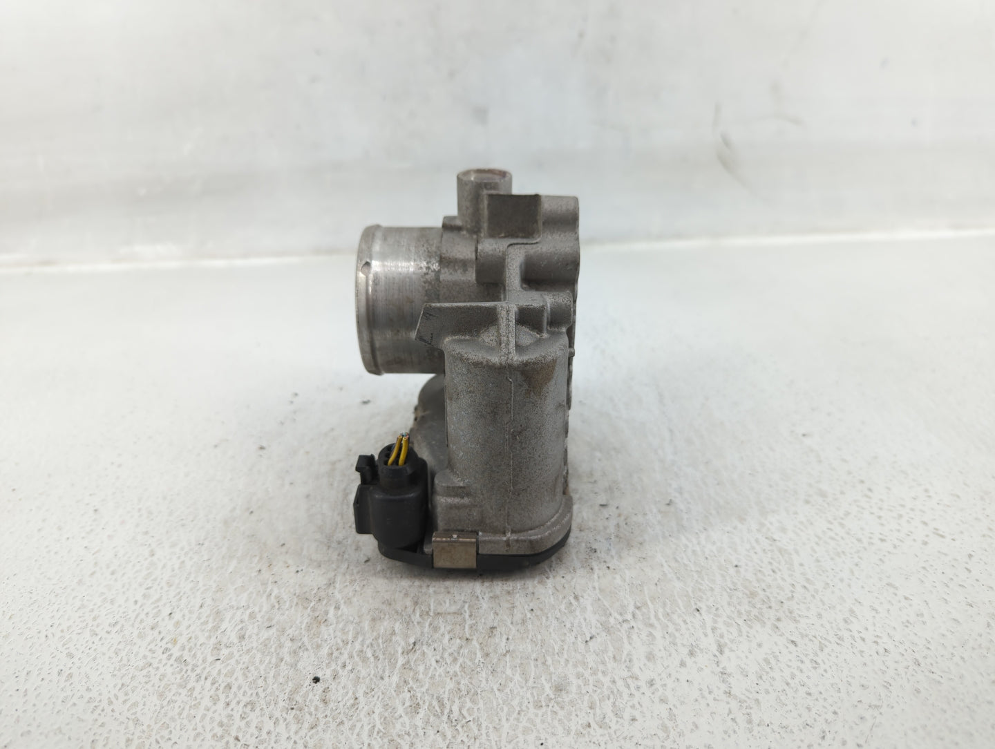 2011-2014 Ford Fiesta Throttle Body P/N:7S7G-9F991-B7A Fits Fits 2011 2012 2013 2014 OEM Used Auto Parts - Oemusedautoparts1