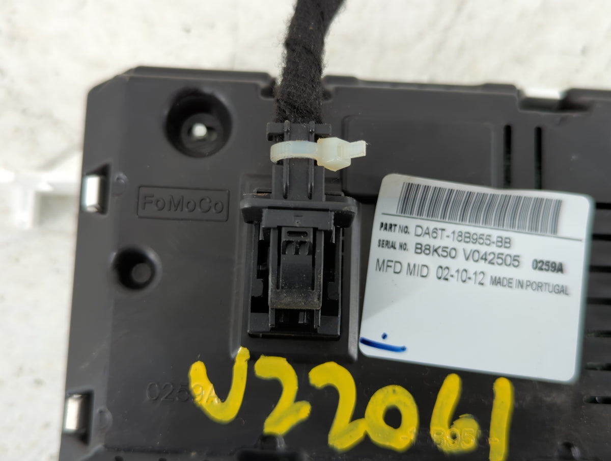 2013 Ford Fiesta Information Radio Display Screen 555101 - Oemusedautoparts1.com