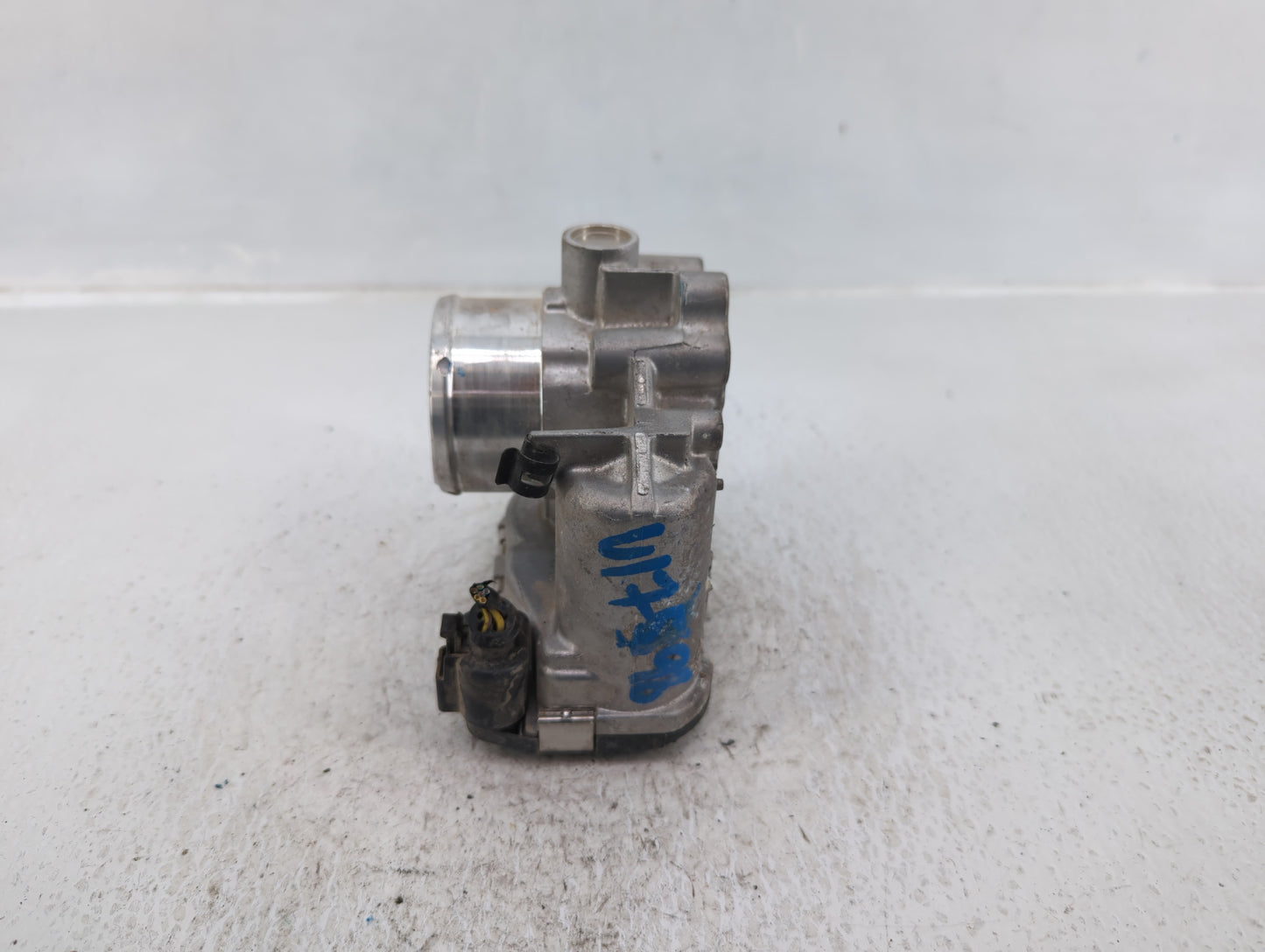 2011-2014 Ford Fiesta Throttle Body P/N:7S7G-9F991-CA Fits Fits 2011 2012 2013 2014 OEM Used Auto Parts - Oemusedautoparts1.