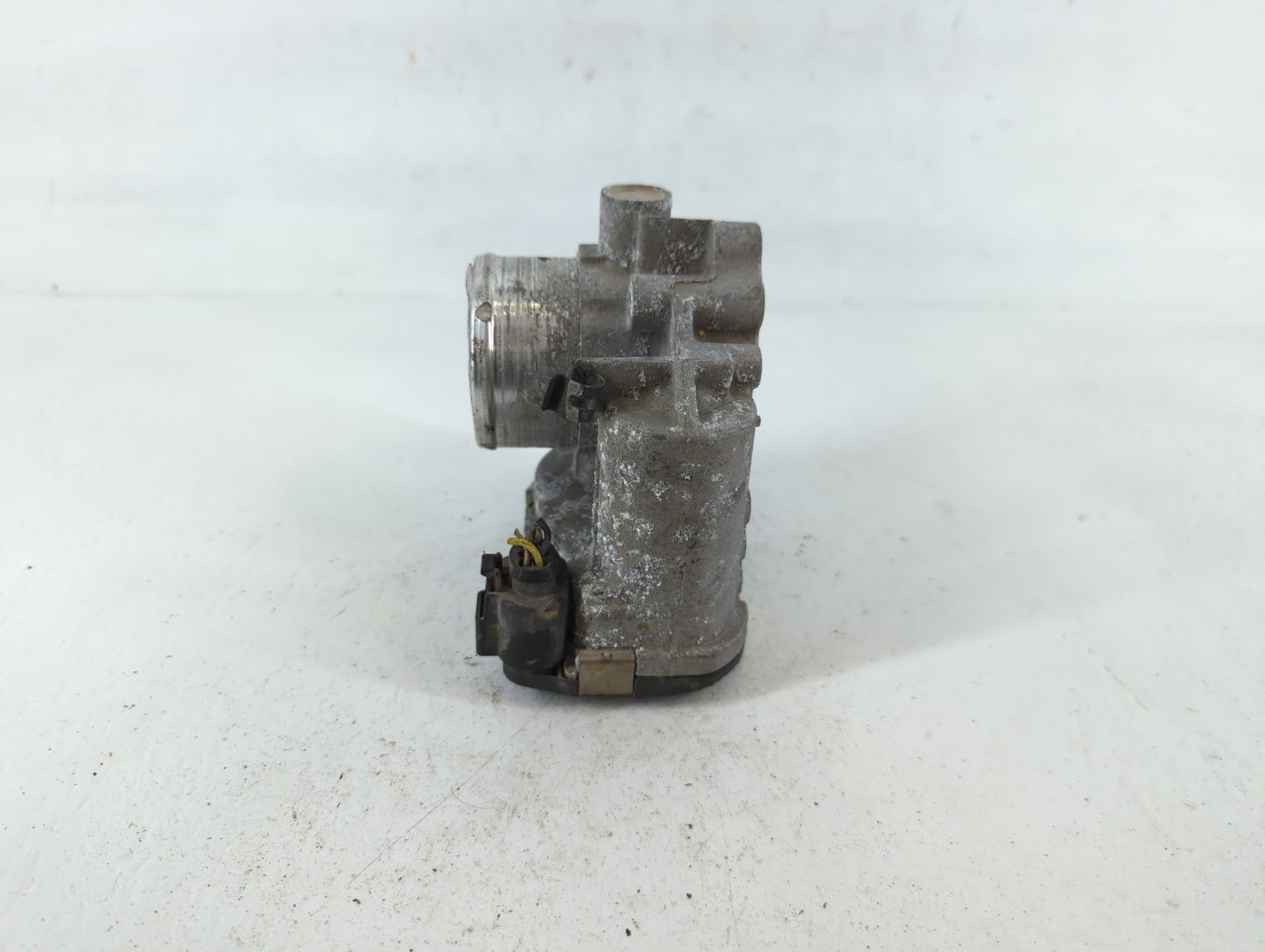 2011-2014 Ford Fiesta Throttle Body P/N:7S7G-9F991-B7A Fits Fits 2011 2012 2013 2014 OEM Used Auto Parts - Oemusedautoparts1