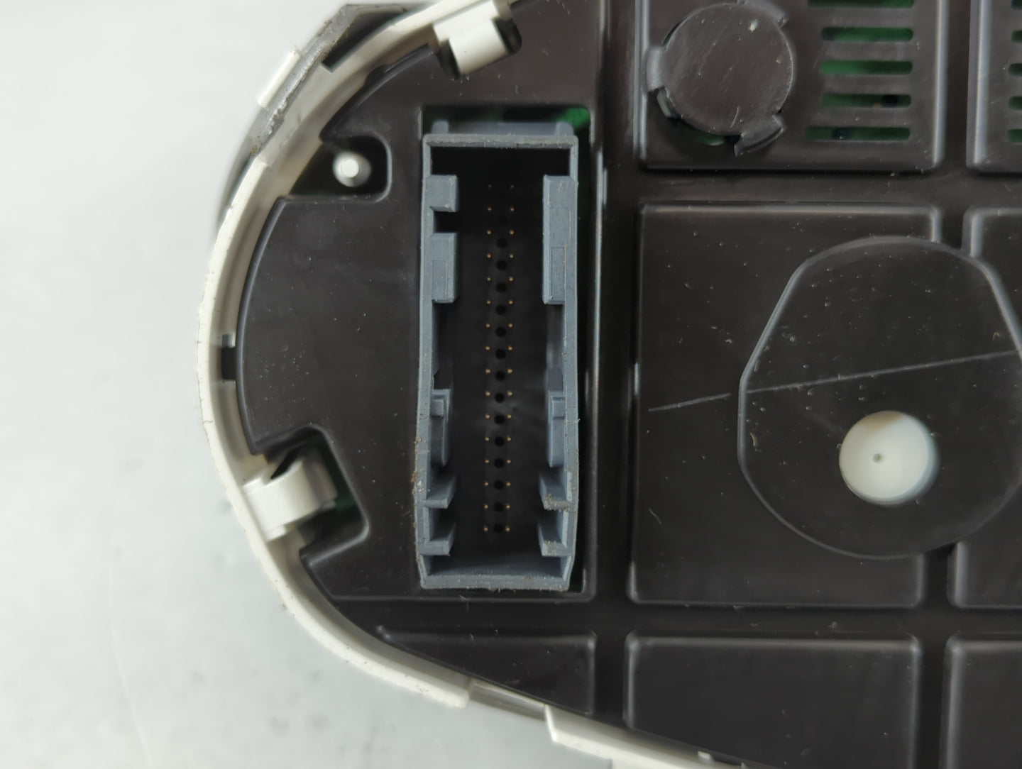 2012-2013 Ford Fiesta Instrument Cluster Speedometer Gauges Fits Fits 2012 2013 OEM Used Auto Parts - Oemusedautoparts1.com
