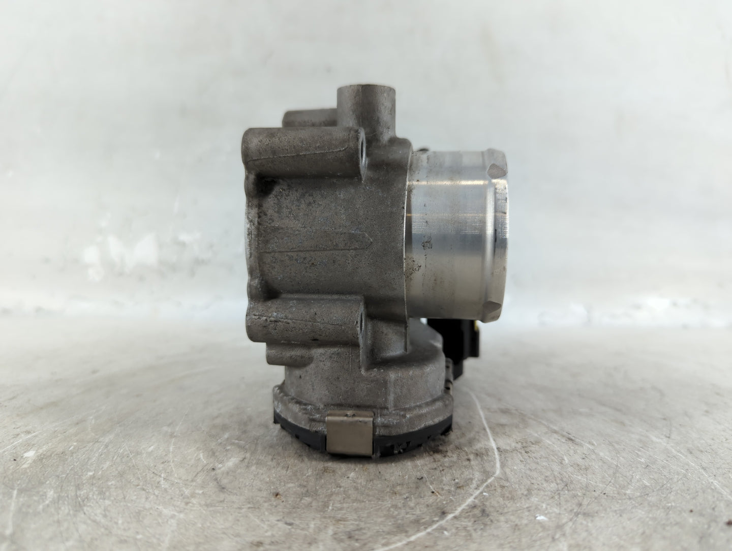 2011-2014 Ford Fiesta Throttle Body P/N:7S7G-9F991-CA Fits Fits 2011 2012 2013 2014 OEM Used Auto Parts - Oemusedautoparts1.