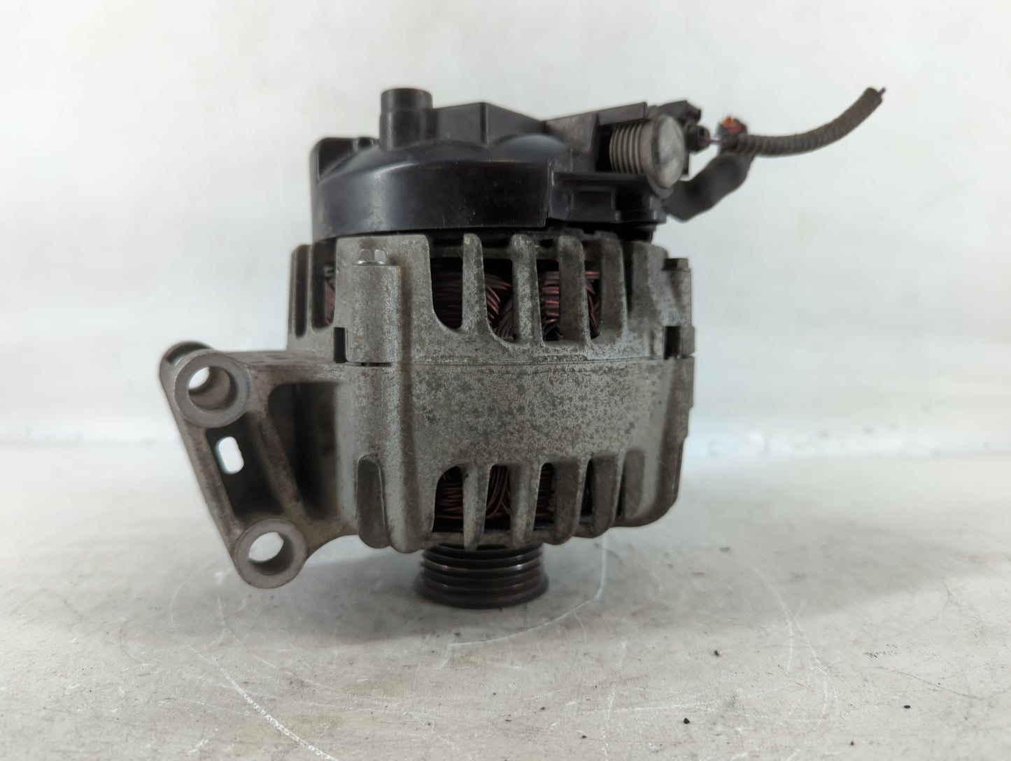 2011-2019 Ford Fiesta Alternator Replacement Generator Charging Assembly Engine OEM P/N:2608513 C AE8T-10300-AA Fits OEM Use