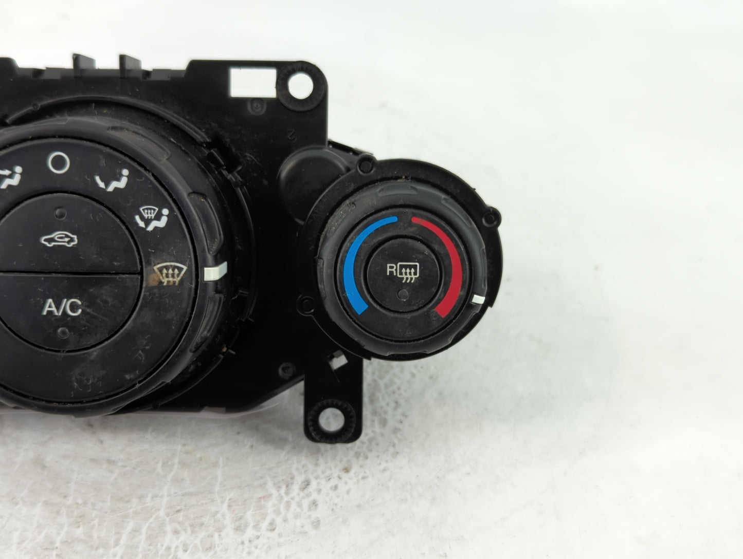 2011-2013 Ford Fiesta Climate Control Module Temperature AC/Heater Replacement P/N:121219231402 AE83 19980 AH Fits OEM Used 
