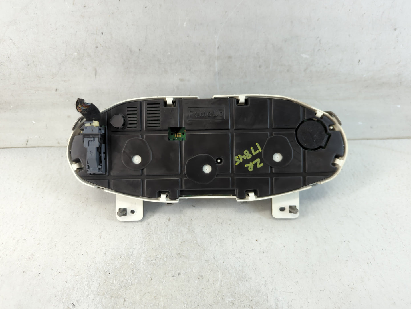 2012-2013 Ford Fiesta Instrument Cluster Speedometer Gauges P/N:10894-BA Fits Fits 2012 2013 OEM Used Auto Parts - Oemusedau