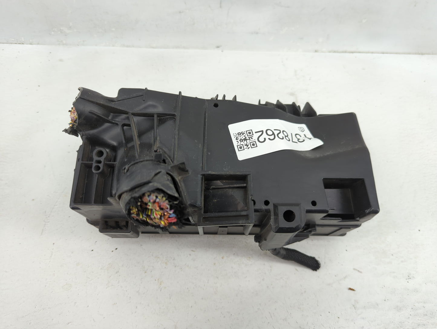2013-2015 Ford Flex Fusebox Fuse Box Panel Relay Module P/N:DG1T-14A003-BA Fits Fits 2013 2014 2015 OEM Used Auto Parts - Oe