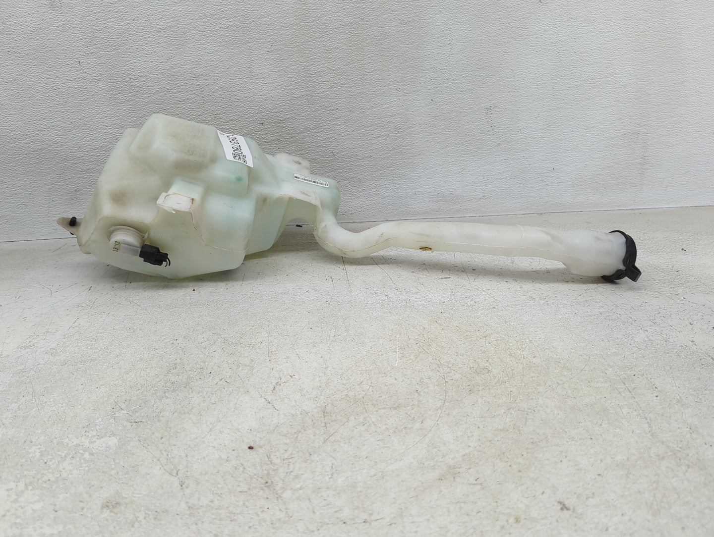 2013-2016 Ford Flex Windshield Washer Fluid Reservoir Bottle Oem - Oemusedautoparts1.com