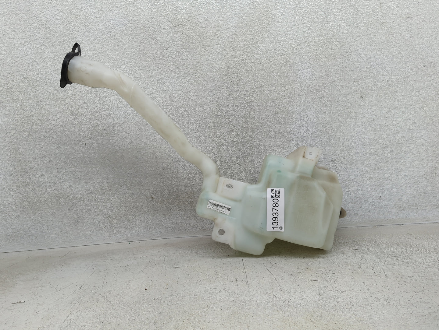 2013-2016 Ford Flex Windshield Washer Fluid Reservoir Bottle Oem - Oemusedautoparts1.com