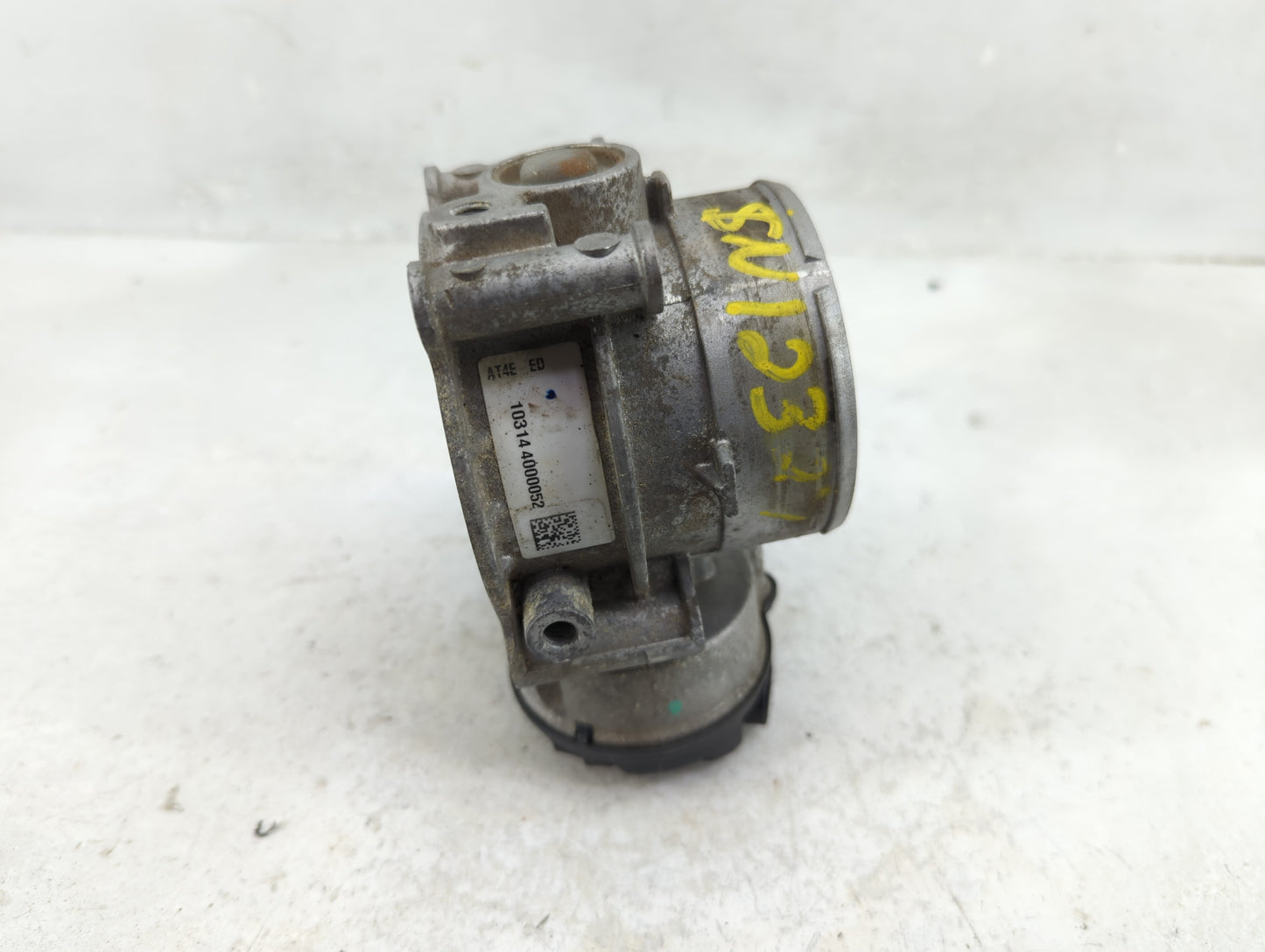 2010-2019 Ford Flex Throttle Body P/N:AT4E-ED Fits Fits 2010 2011 2012 2013 2014 2015 2016 2017 2018 2019 OEM Used Auto Part