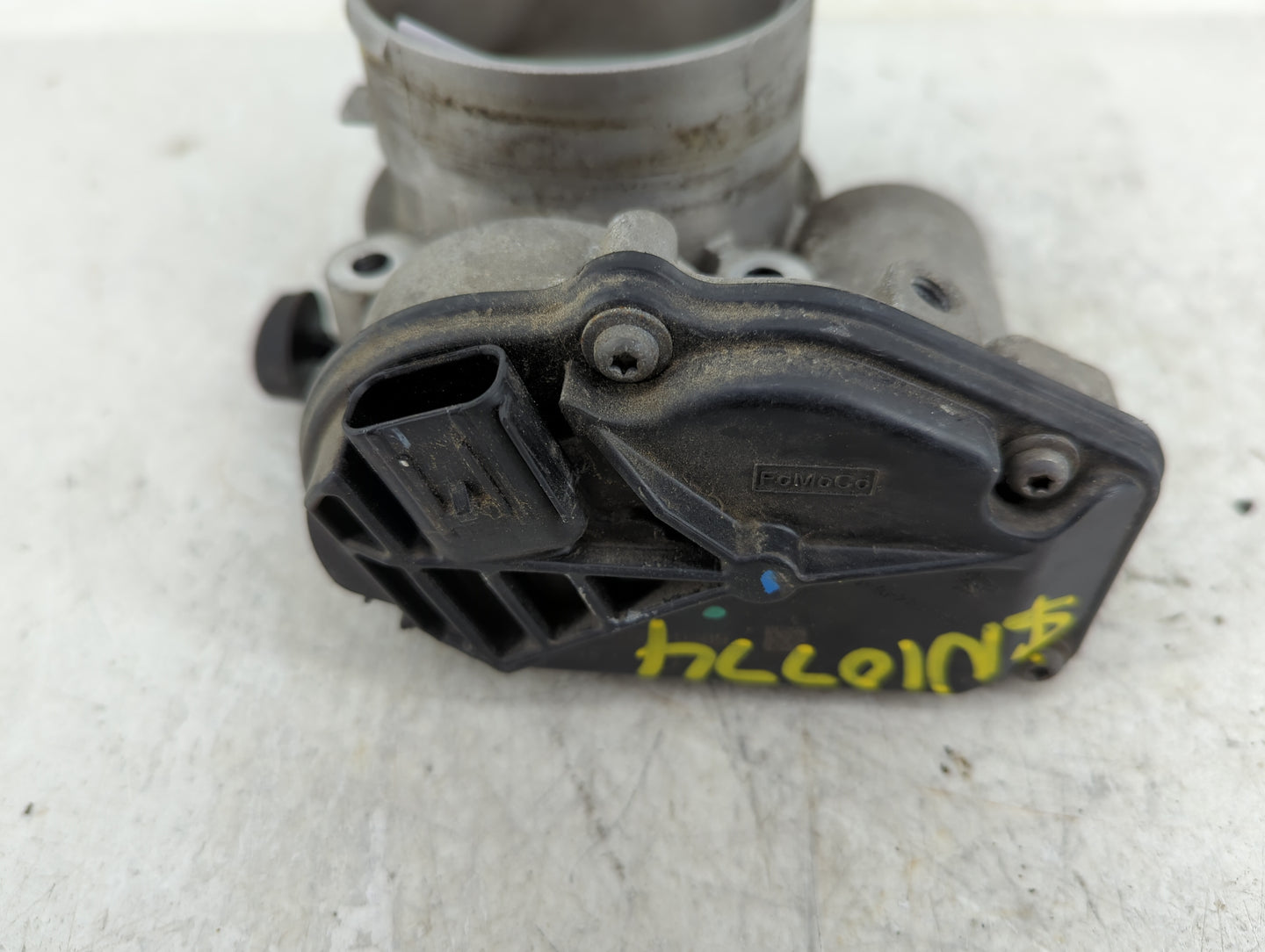 2010-2019 Ford Flex Throttle Body P/N:AT4E-ED Fits Fits 2010 2011 2012 2013 2014 2015 2016 2017 2018 2019 OEM Used Auto Part