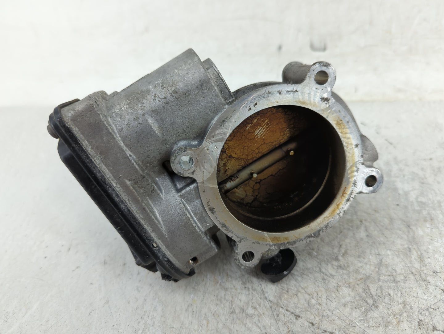 2010-2019 Ford Flex Throttle Body P/N:AT4E-ED Fits Fits 2010 2011 2012 2013 2014 2015 2016 2017 2018 2019 OEM Used Auto Part