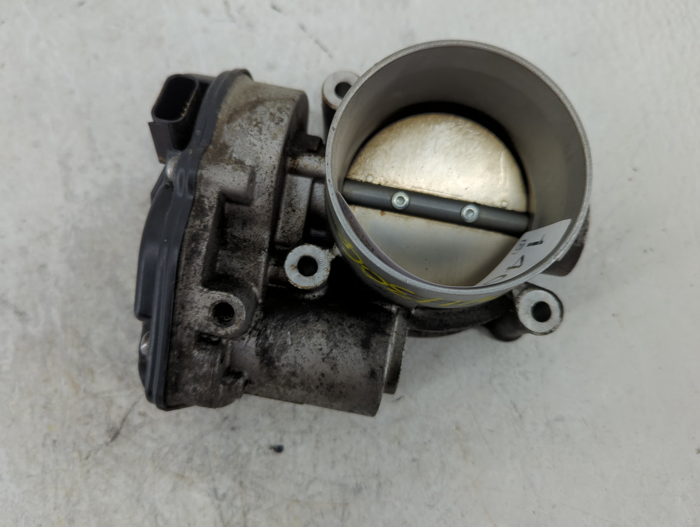 2010-2019 Ford Flex Throttle Body P/N:AT4E-ED Fits Fits 2010 2011 2012 2013 2014 2015 2016 2017 2018 2019 OEM Used Auto Part